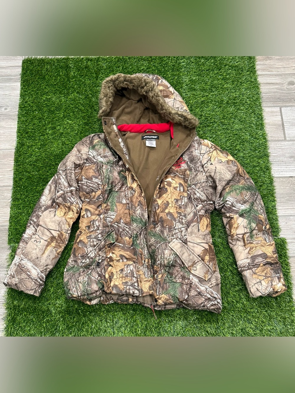 Realtree Men’s Insulated Hooded Puffer Hunting Jacket / Parka Size L